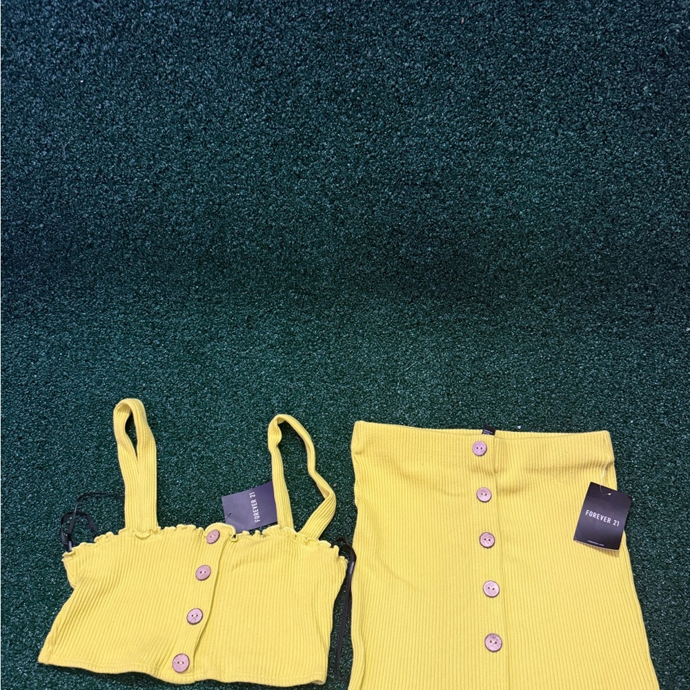 BRAND NEW Yellow ribbed crop top and skirt set #yellow #croptop